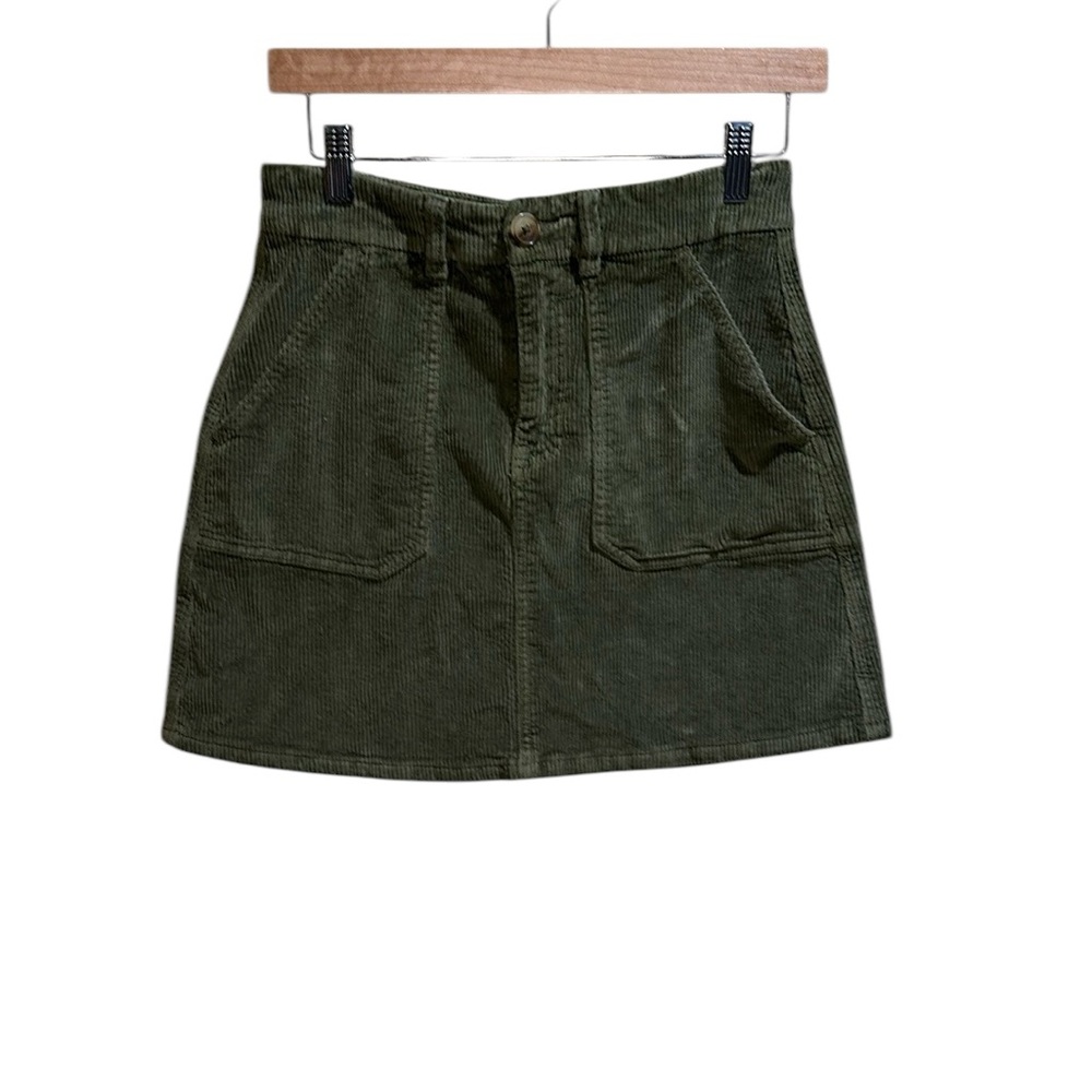 American Eagle Vintage size 4 long Hi-Rise A-line Corduroy Skirt